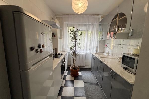 Apartament 2 camere – et. 1, str. Victor Babeș, zona TBC