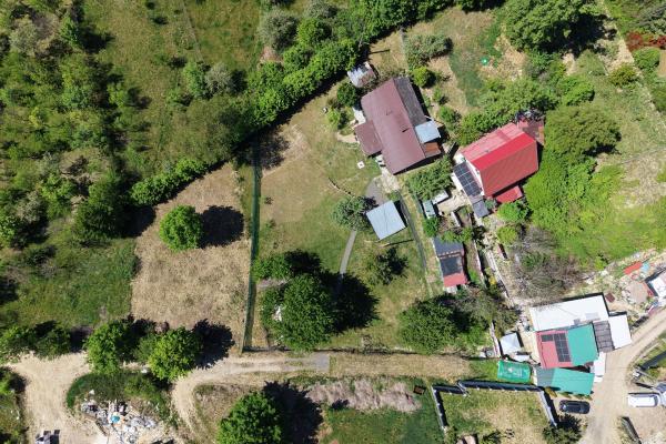 Teren extravilan, potențial de investiție – 825 mp, Valea Borcutului