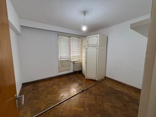 Apartament 4 camere, decomandat – Ultracentral, Bd. Unirii