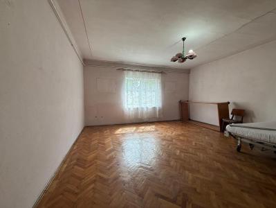 Exclusivitate ! Casă indivduală zona Grivitei , 653mp teren ,curte proprie ,Centrul vechi