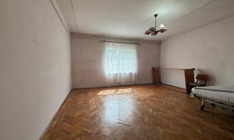 Exclusivitate ! Casă indivduală zona Grivitei , 653mp teren ,curte proprie ,Centrul vechi