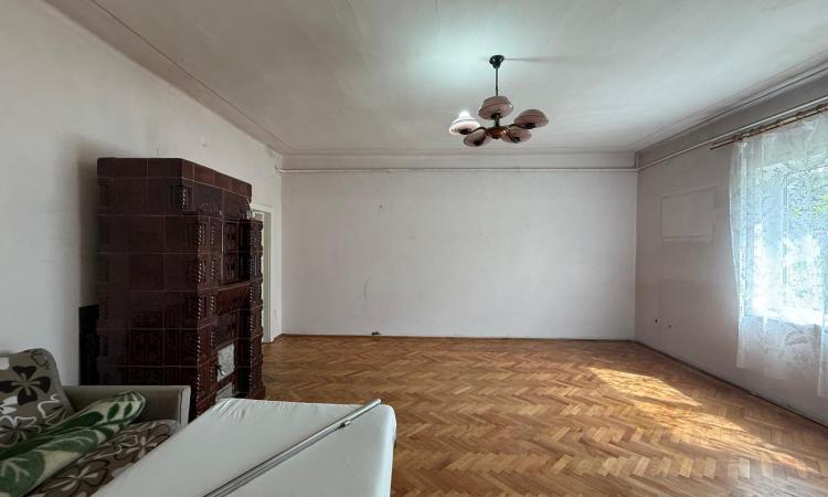 Exclusivitate ! Casă indivduală zona Grivitei , 653mp teren ,curte proprie ,Centrul vechi