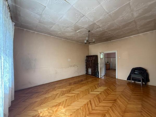 Exclusivitate ! Casă indivduală zona Grivitei , 653mp teren ,curte proprie ,Centrul vechi