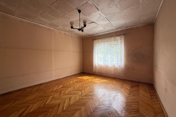 Exclusivitate ! Casă indivduală zona Grivitei , 653mp teren ,curte proprie ,Centrul vechi