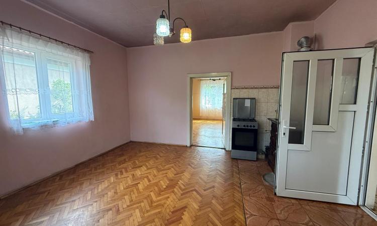 Exclusivitate ! Casă indivduală zona Grivitei , 653mp teren ,curte proprie ,Centrul vechi