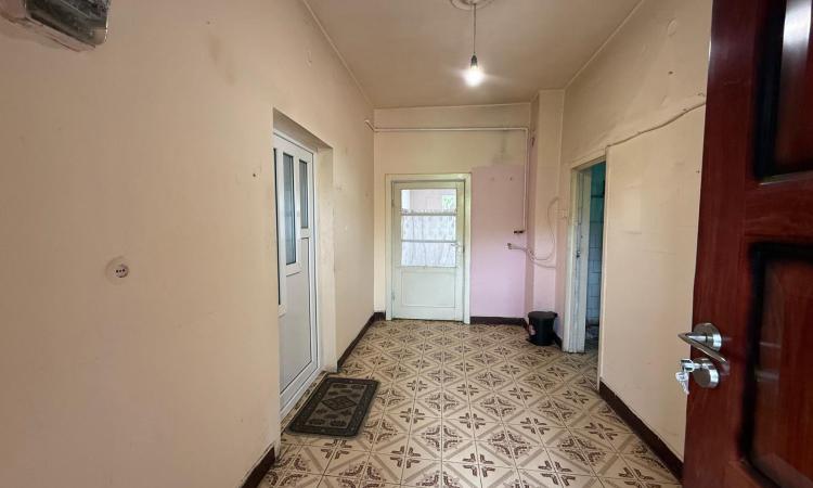 Exclusivitate ! Casă indivduală zona Grivitei , 653mp teren ,curte proprie ,Centrul vechi