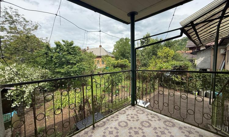 Exclusivitate ! Casă indivduală zona Grivitei , 653mp teren ,curte proprie ,Centrul vechi