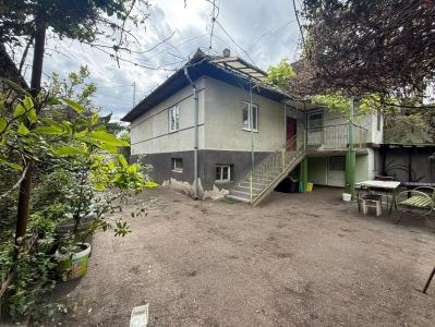 Exclusivitate ! Casă indivduală zona Grivitei , 653mp teren ,curte proprie ,Centrul vechi