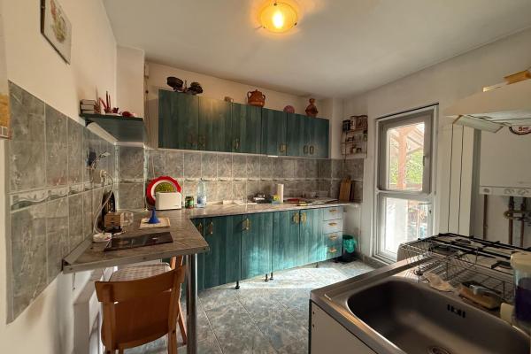 Apartament /casa terasa si curte 249 mp Nicolae Titulescu Baia Mare,la 2 min Primăria Baia Mare