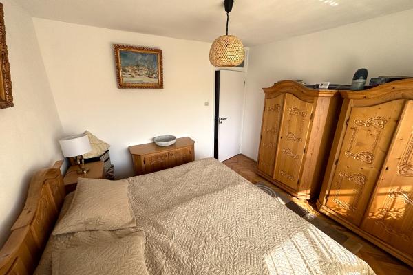 Apartament 3 camere - str. Moldovei, zona Canal 7