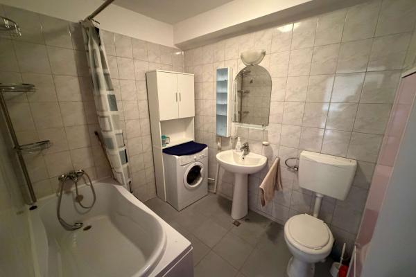 Apartament 64mp, parcare subterană si boxă 14mp Baia Mare, Strada Lupului