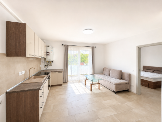 Apartament 2 camere - str. Lămâiței, parter