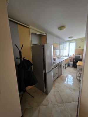 Închiriere- 2 camere ,ultracentral zona Bizo ,etaj 2