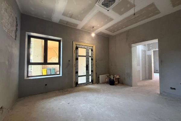 Apartament 2 camere ,Centrul Vechi,Ghe.Sincai, parter înalt , Baia Mare