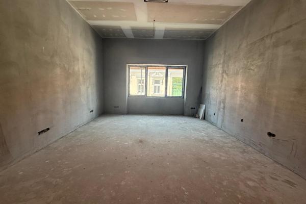 Apartament 2 camere ,Centrul Vechi,Ghe.Sincai, parter înalt , Baia Mare