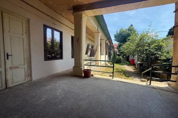 Apartament 2 camere ,Centrul Vechi,Ghe.Sincai, parter înalt , Baia Mare