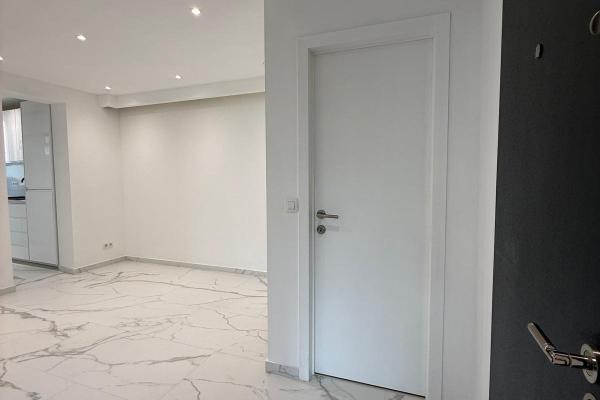 Apartament 3 camere decomandat | etaj 1 | central B-dul Bucuresti,optional garaj