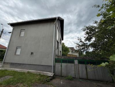 Casă de vânzare 145 mp utili, teren 650 mp, terasă  de 50 mp Centrul Vechi