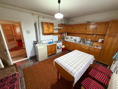 Casă de vânzare 145 mp utili, teren 650 mp, terasă  de 50 mp Centrul Vechi