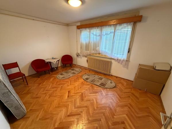 Casă de vânzare 145 mp utili, teren 650 mp, terasă  de 50 mp Centrul Vechi
