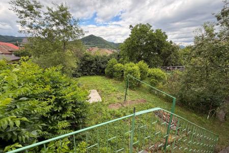Casă de vânzare 145 mp utili, teren 650 mp, terasă de 50 mp Centrul Vechi