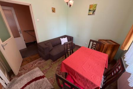 Apartament 4 camere de vânzare 75 mp utili Etaj 3 Zona Spital TBC