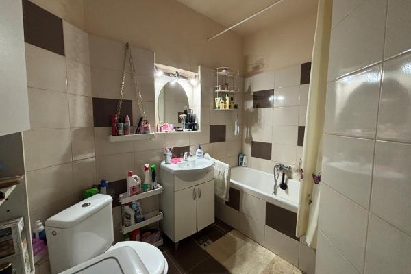 Apartament 4 camere, decomandat - str. Moldovei, zona Maramuresul