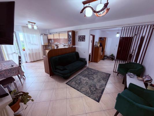 Apartament de vânzare 3 camere, 74 mp, loc de parcare inclus Constantin Brâncoveanu, Baia Mare