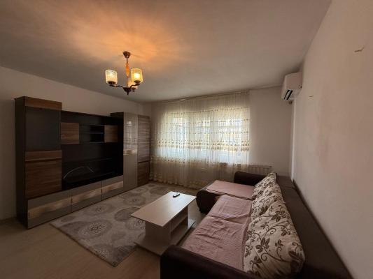 Apartament 2 camere,zona B-dul Traian Pizza Plus/Petru Rares