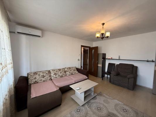 Apartament 2 camere,zona B-dul Traian Pizza Plus/Petru Rares