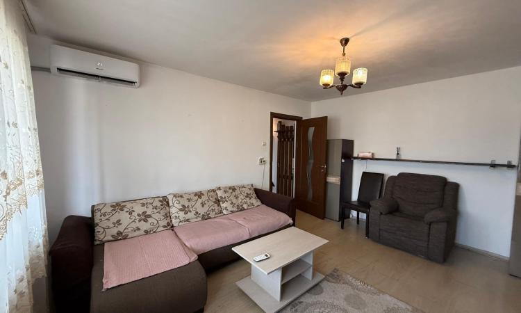 Apartament 2 camere,zona B-dul Traian Pizza Plus/Petru Rares