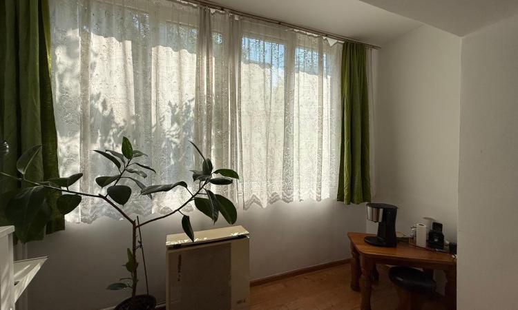 Garsoniera , Cosbuc zona Carrefour , parter