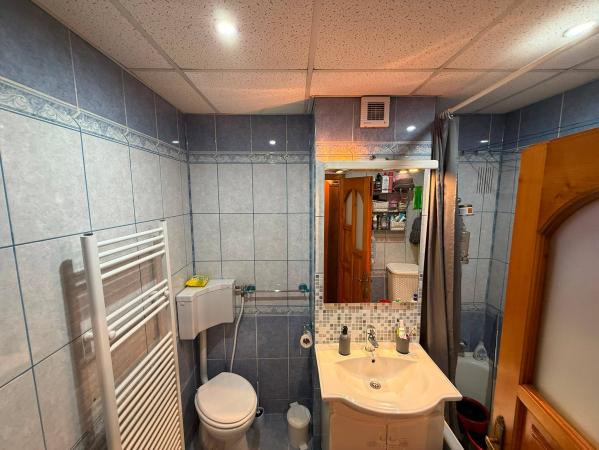 Apartament 3 camere,Petru Rares ,parter înalt