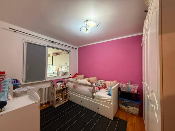 Apartament 3 camere,Petru Rares ,parter înalt
