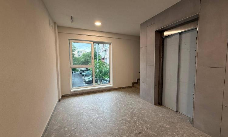 Apartament 2 camere,Mărgeanului,etaj 1 ,nou