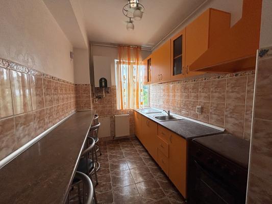 Apartament cu 2 camere, decomandat – Str. Petru Maior, Zona Bizo