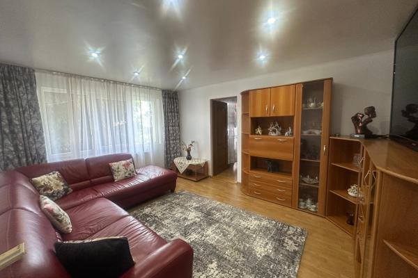 Apartament 4 camere,Vasile Alecsandri, zona Shopping Park, parter înalt