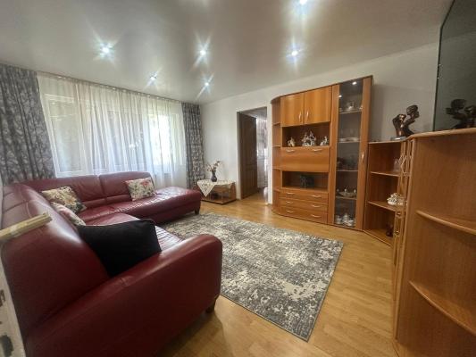 Apartament 4 camere,Vasile Alecsandri, zona Shopping Park, parter înalt