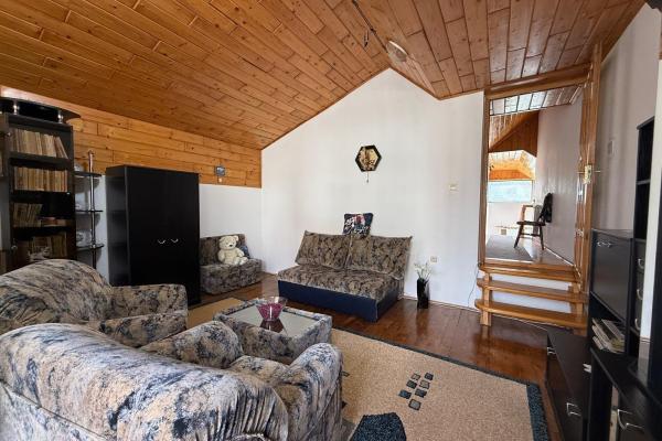 Apartament 3 camere cu teren, zona PARC/Hollosi Simon