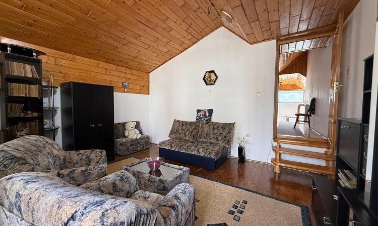 Apartament 3 camere cu teren, zona PARC/Hollosi Simon