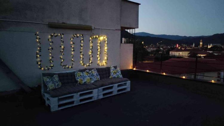 Apartament cu 2 camere - terasă de 60 mp – Zona Progresului, Str. Culturii