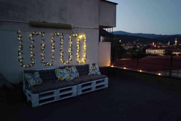 Apartament cu 2 camere - terasă de 60 mp – Zona Progresului, Str. Culturii