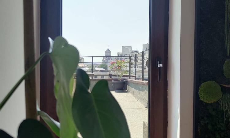 Apartament cu 2 camere - terasă de 60 mp – Zona Progresului, Str. Culturii