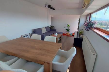 Apartament cu 2 camere - terasă de 60 mp – Zona Progresului, Str. Culturii