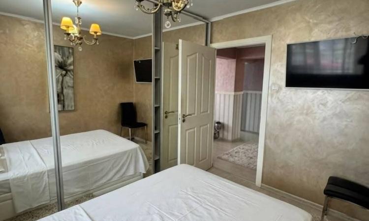 Apartament 3 camere Etaj 1, Bulevardul București, zona Don Pio