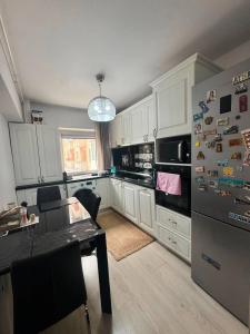 Apartament 3 camere  Etaj 1, Bulevardul București, zona Don Pio
