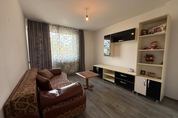 Apartament parter 2 camere decomandat Marasesti