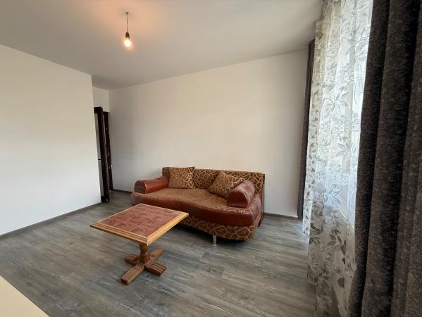Apartament parter 2 camere decomandat Marasesti