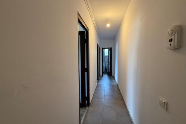 Apartament parter 2 camere decomandat Marasesti