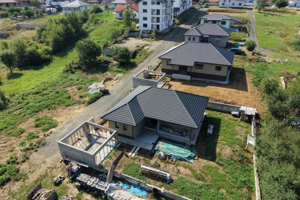 Case individuale finisate Mocira | 6 ari teren | Garaj 36 mp | Terasă 39 mp | La 5 minute de Baia Mare